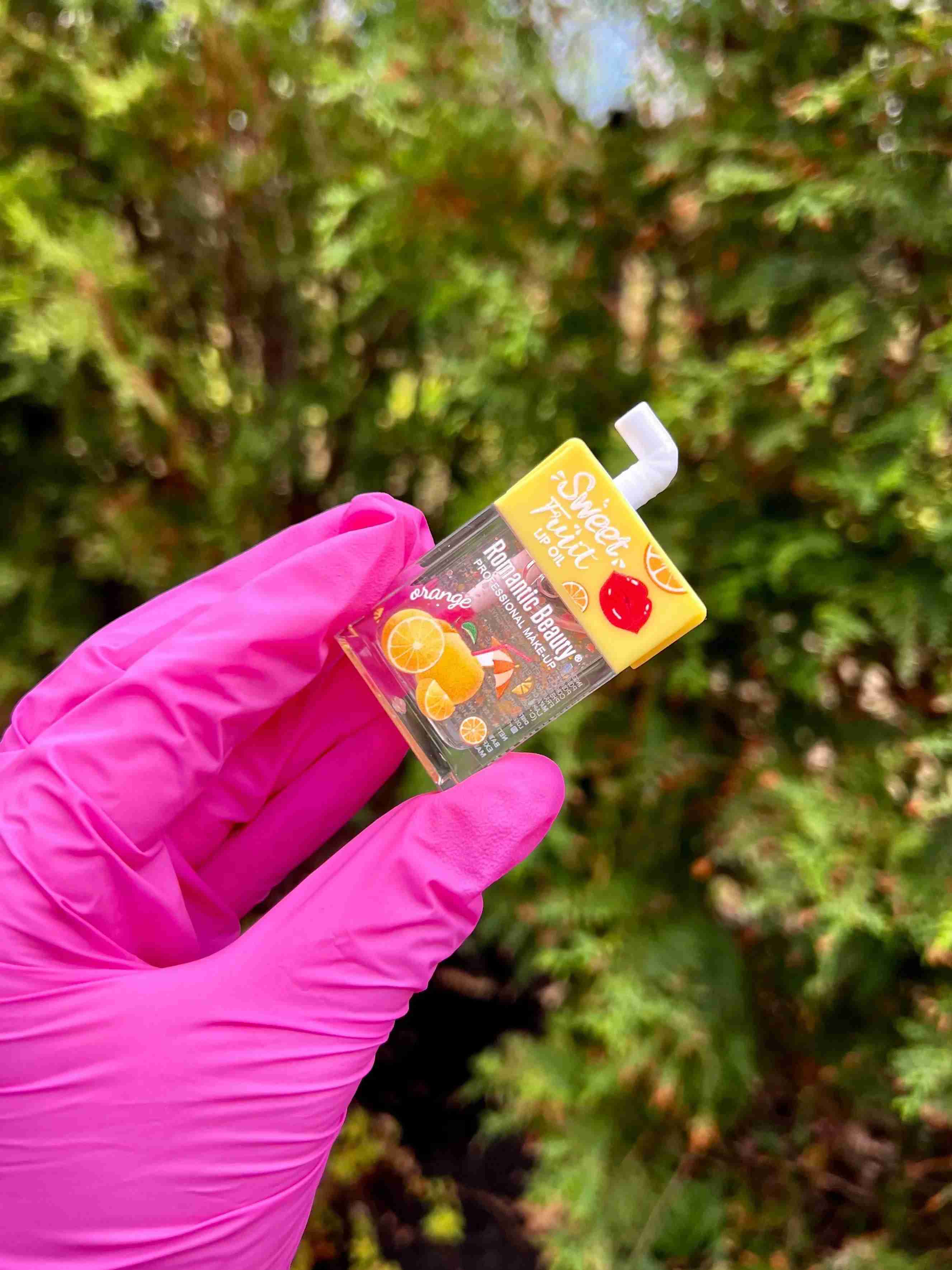 Fruit-Flavored Lip Oil