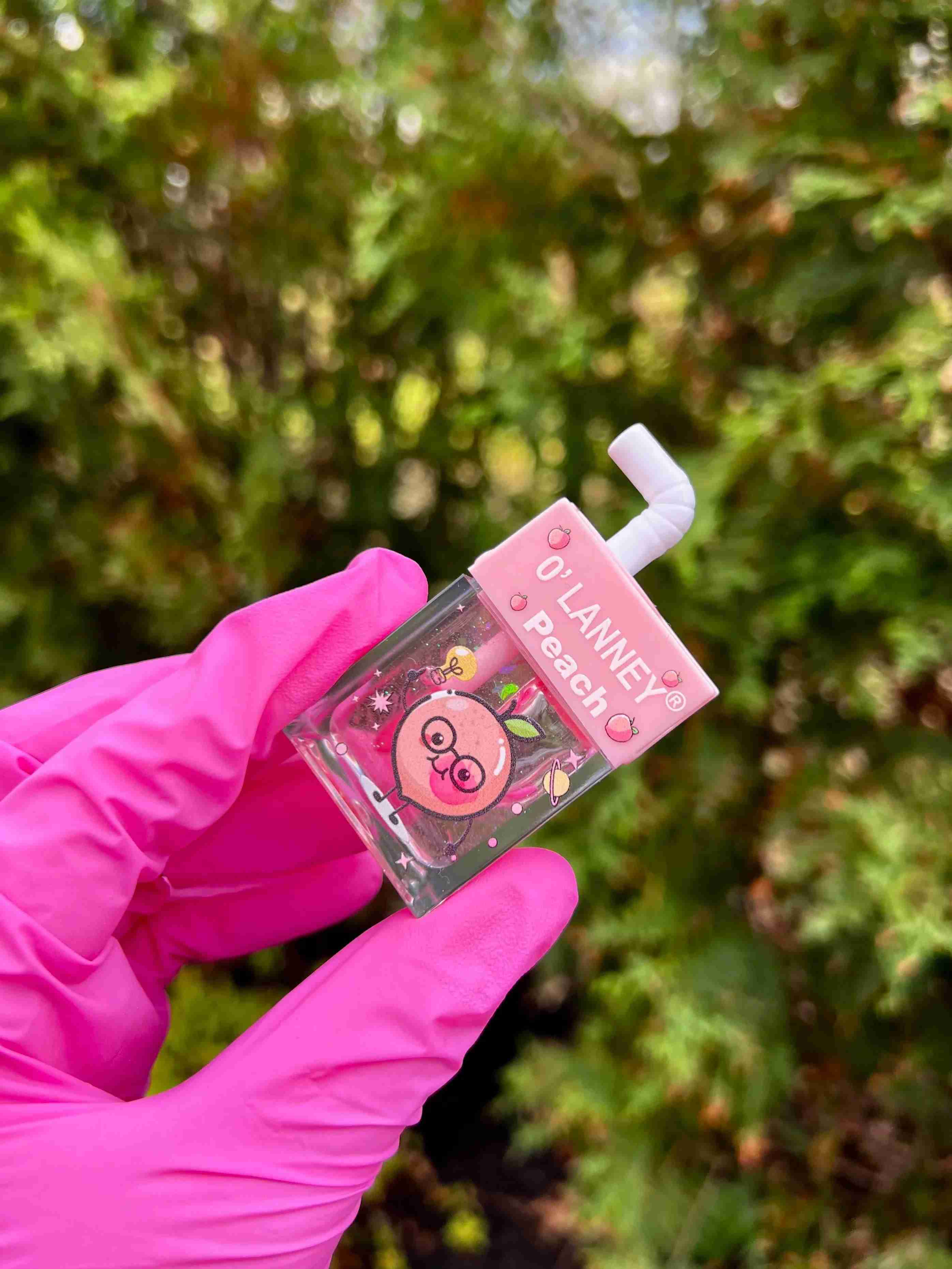 Fruit-Flavored Lip Oil