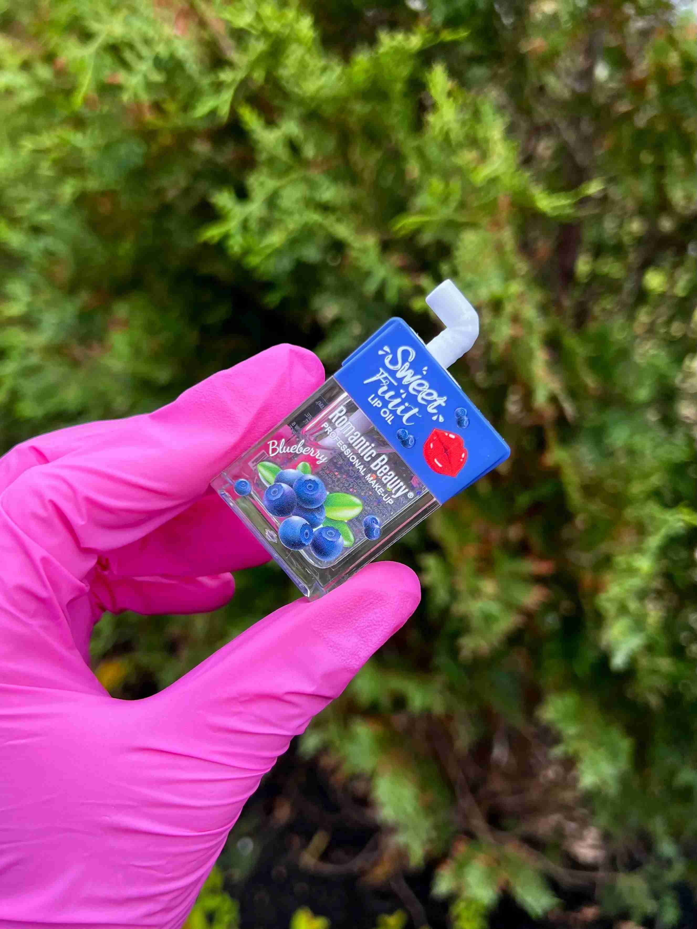 Fruit-Flavored Lip Oil